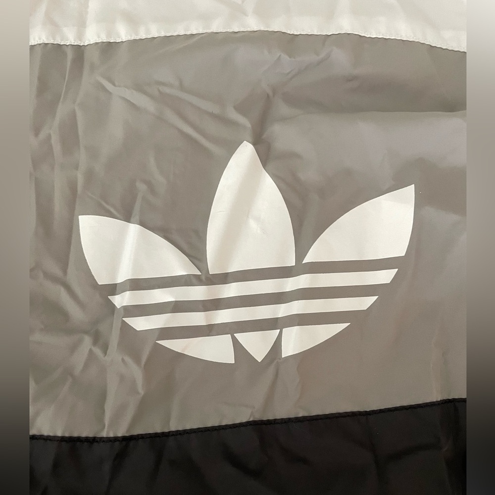 Adidas Women’s Windbreaker Jacket Size S/M EUC - Picture 4 of 4